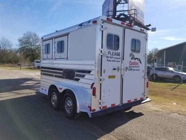 2001 4 Star 2 Horse Bumper Pull Slant Load