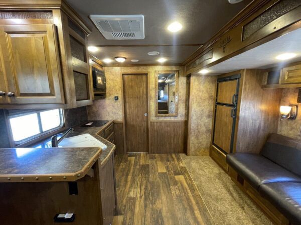 2015 Lakota Bighorn Edition 8414 4 Horse Trailer With Living Quarters “1 Slide”