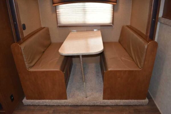 2015 Bison Ranger 3LQ Horse Trailer with 10′ Short Wall