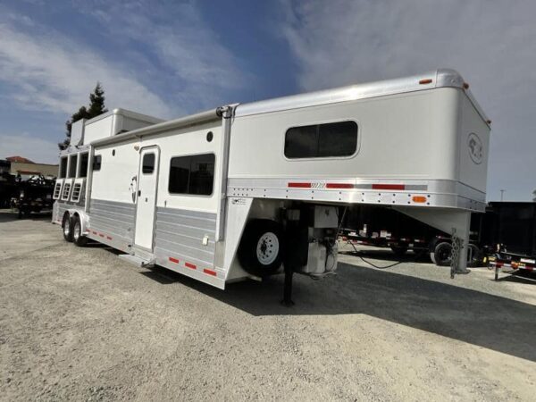 2008 4-Star Trailer 4 horse 12ft Outlaw LQ