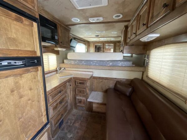 2008 4-Star Trailer 4 horse 12ft Outlaw LQ