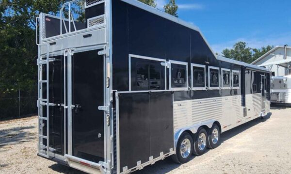 2019 Lakota Bighorn 6 Horse Side Load Trailer