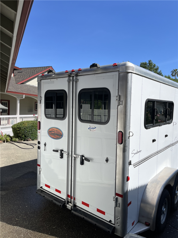 2013 Sundowner Trailers Sportman 3 Horse Triler