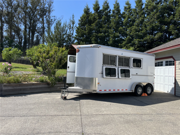 2013 Sundowner Trailers Sportman 3 Horse Triler